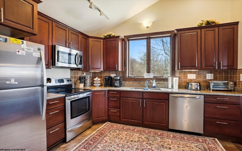 1901 Mountainside Road, Davis, West Virginia 26260, 4 Bedrooms Bedrooms, 8 Rooms Rooms,3 BathroomsBathrooms,Single Family Detached,For Sale,Mountainside,10159463