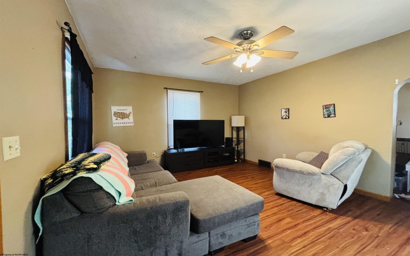 8127 Cost Avenue, Stonewood, West Virginia 26301, 3 Bedrooms Bedrooms, 6 Rooms Rooms,1 BathroomBathrooms,Single Family Detached,For Sale,Cost,10159454