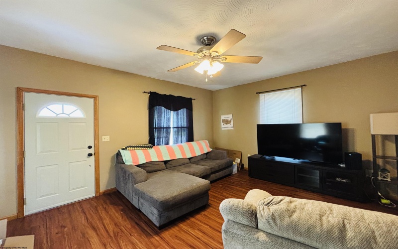 8127 Cost Avenue, Stonewood, West Virginia 26301, 3 Bedrooms Bedrooms, 6 Rooms Rooms,1 BathroomBathrooms,Single Family Detached,For Sale,Cost,10159454