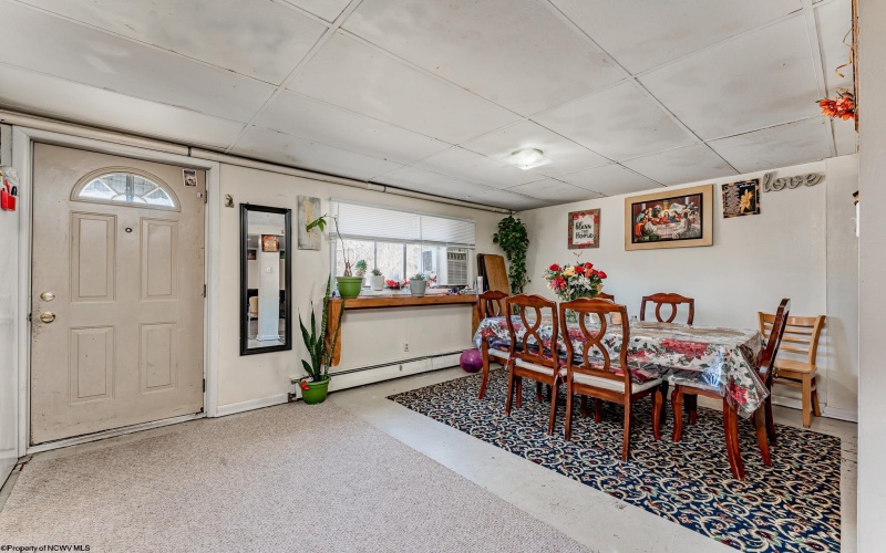 1114 Berwood Drive, Morgantown, West Virginia 26505, 5 Bedrooms Bedrooms, 10 Rooms Rooms,2 BathroomsBathrooms,Single Family Detached,For Sale,Berwood,10159458
