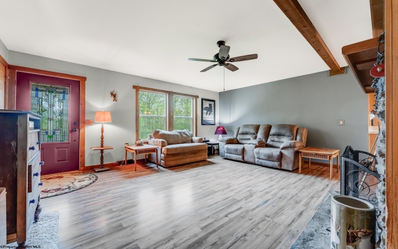 292 Appalachian Drive, Bruceton Mills, West Virginia 26525, 3 Bedrooms Bedrooms, 6 Rooms Rooms,2 BathroomsBathrooms,Single Family Detached,For Sale,Appalachian,10159471
