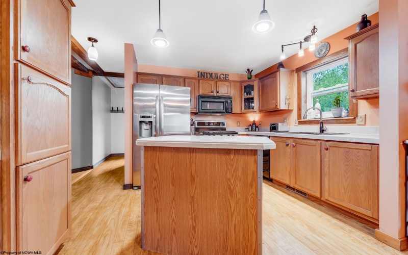 292 Appalachian Drive, Bruceton Mills, West Virginia 26525, 3 Bedrooms Bedrooms, 6 Rooms Rooms,2 BathroomsBathrooms,Single Family Detached,For Sale,Appalachian,10159471