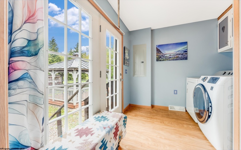 292 Appalachian Drive, Bruceton Mills, West Virginia 26525, 3 Bedrooms Bedrooms, 6 Rooms Rooms,2 BathroomsBathrooms,Single Family Detached,For Sale,Appalachian,10159471
