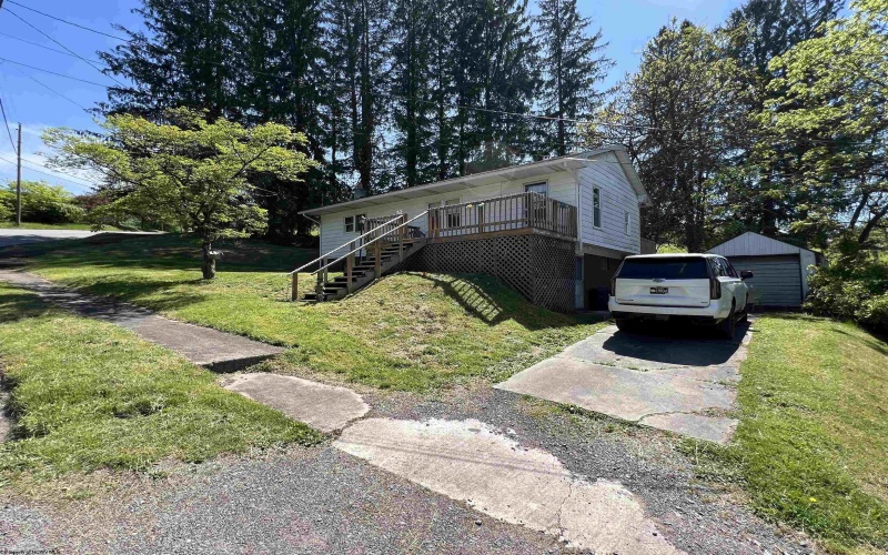 302 Jameson Avenue, Parsons, West Virginia 26287, 2 Bedrooms Bedrooms, 6 Rooms Rooms,1 BathroomBathrooms,Single Family Detached,For Sale,Jameson,10159476