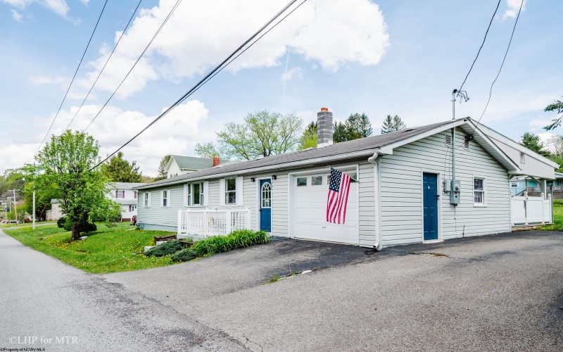 22 Euclid Avenue, Thomas, West Virginia 26292, 3 Bedrooms Bedrooms, 8 Rooms Rooms,2 BathroomsBathrooms,Single Family Detached,For Sale,Euclid,10159482
