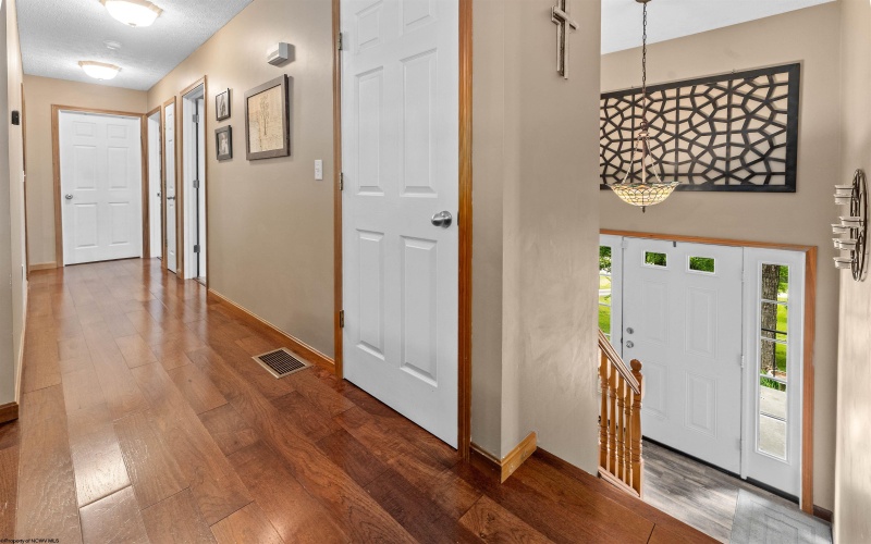 33 Rocky Top Lane, Morgantown, West Virginia 26508, 3 Bedrooms Bedrooms, 6 Rooms Rooms,2 BathroomsBathrooms,Single Family Detached,For Sale,Rocky Top,10159497