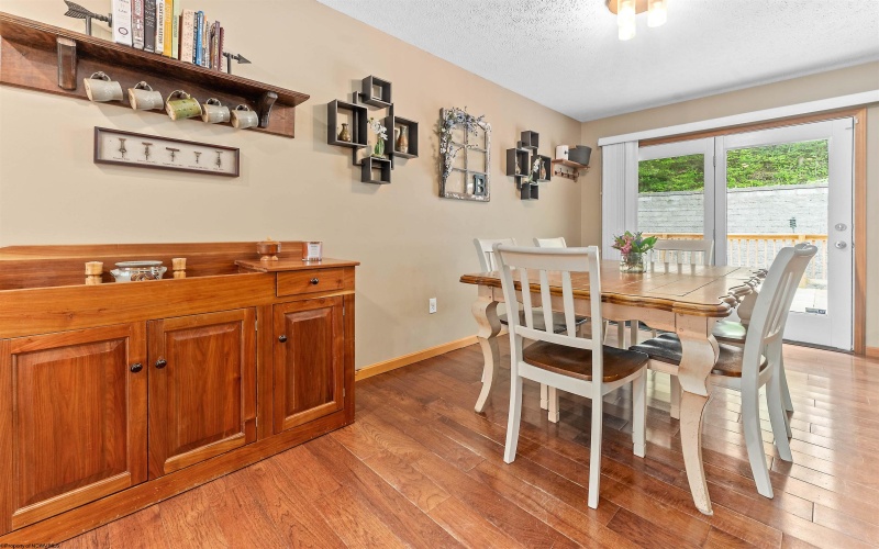 33 Rocky Top Lane, Morgantown, West Virginia 26508, 3 Bedrooms Bedrooms, 6 Rooms Rooms,2 BathroomsBathrooms,Single Family Detached,For Sale,Rocky Top,10159497