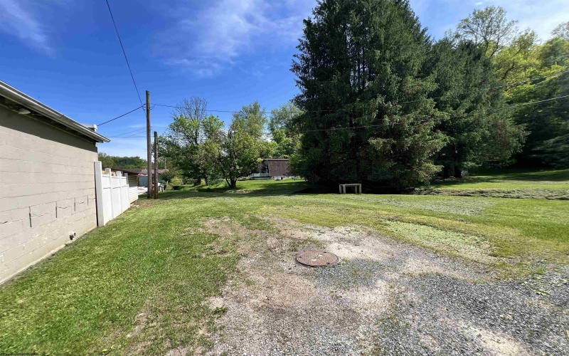 170 Valley Street, Salem, West Virginia 26426, 4 Bedrooms Bedrooms, 10 Rooms Rooms,1 BathroomBathrooms,Single Family Detached,For Sale,Valley,10159494