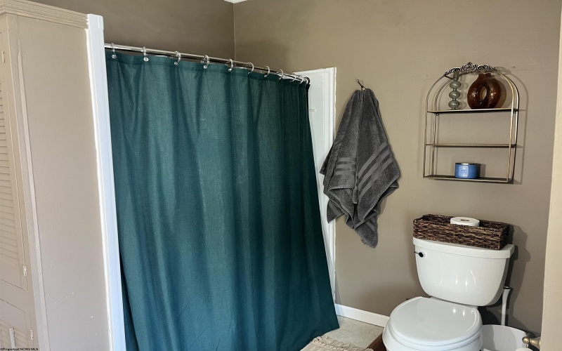 170 Valley Street, Salem, West Virginia 26426, 4 Bedrooms Bedrooms, 10 Rooms Rooms,1 BathroomBathrooms,Single Family Detached,For Sale,Valley,10159494