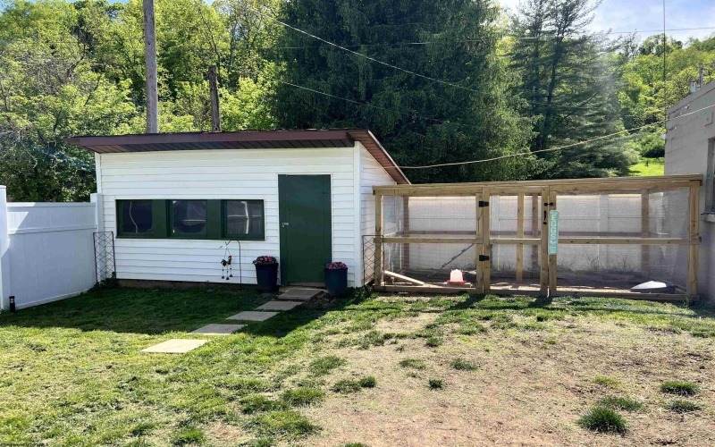 170 Valley Street, Salem, West Virginia 26426, 4 Bedrooms Bedrooms, 10 Rooms Rooms,1 BathroomBathrooms,Single Family Detached,For Sale,Valley,10159494