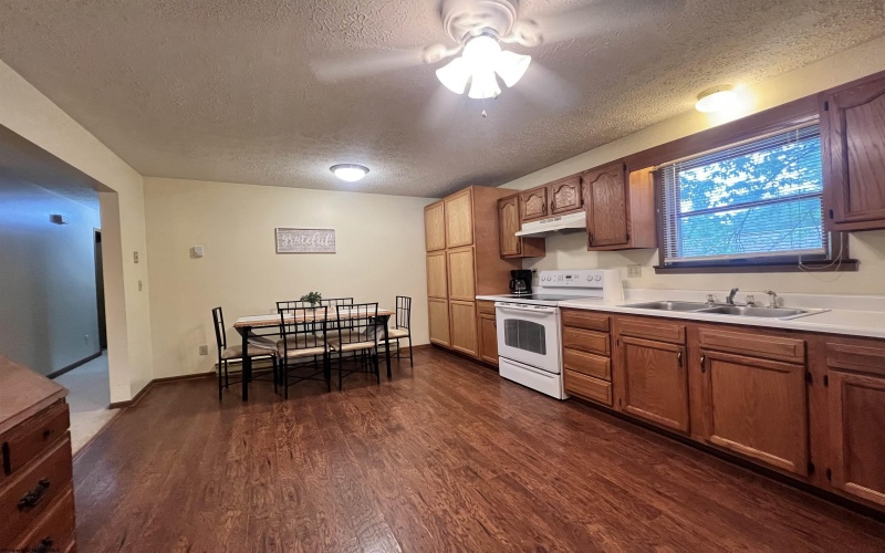 112 Richland Street, West Milford, West Virginia 26451, 3 Bedrooms Bedrooms, 6 Rooms Rooms,1 BathroomBathrooms,Single Family Detached,For Sale,Richland,10159491