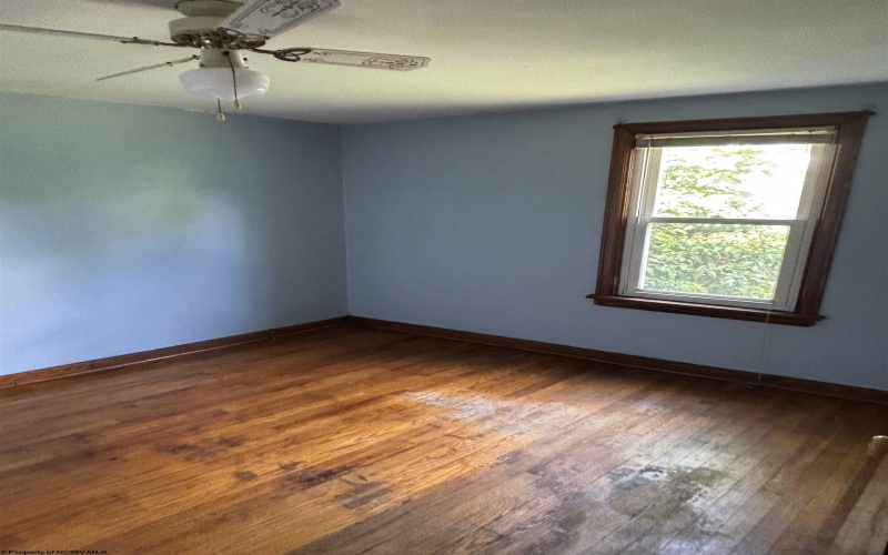 112 Center Street, Kingwood, West Virginia 26537, 3 Bedrooms Bedrooms, 6 Rooms Rooms,1 BathroomBathrooms,Single Family Detached,For Sale,Center,10159511