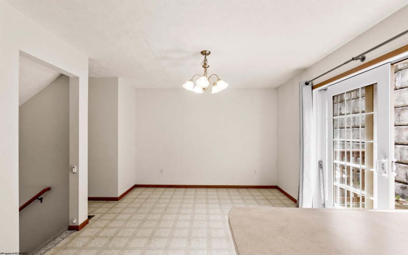 838 Quadrilla Street, Morgantown, West Virginia 26505, 3 Bedrooms Bedrooms, 7 Rooms Rooms,2 BathroomsBathrooms,Single Family Attached,For Sale,Quadrilla,10159505