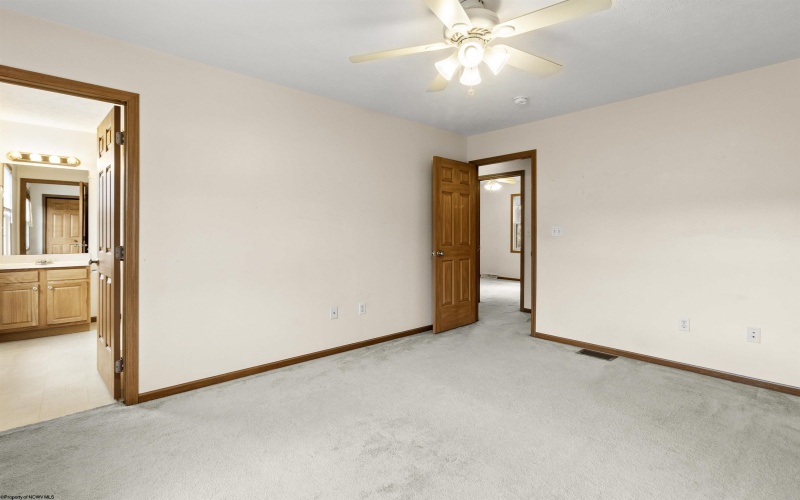 838 Quadrilla Street, Morgantown, West Virginia 26505, 3 Bedrooms Bedrooms, 7 Rooms Rooms,2 BathroomsBathrooms,Single Family Attached,For Sale,Quadrilla,10159505