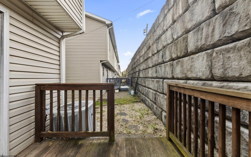838 Quadrilla Street, Morgantown, West Virginia 26505, 3 Bedrooms Bedrooms, 7 Rooms Rooms,2 BathroomsBathrooms,Single Family Attached,For Sale,Quadrilla,10159505