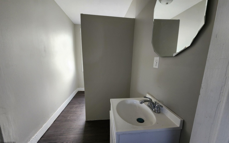600 Linden Avenue, Clarksburg, West Virginia 26301, ,Multi-unit/income,For Sale,Linden,10159501