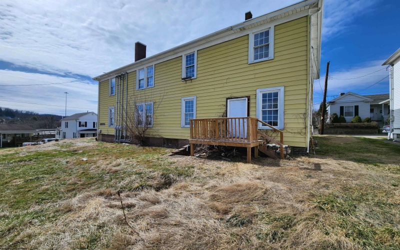 600 Linden Avenue, Clarksburg, West Virginia 26301, ,Multi-unit/income,For Sale,Linden,10159501