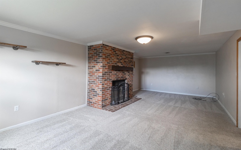 111 Brentwood Drive, Bridgeport, West Virginia 26330, 3 Bedrooms Bedrooms, 8 Rooms Rooms,2 BathroomsBathrooms,Single Family Detached,For Sale,Brentwood,10159507