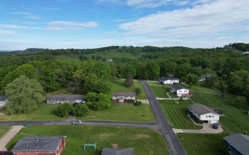 111 Brentwood Drive, Bridgeport, West Virginia 26330, 3 Bedrooms Bedrooms, 8 Rooms Rooms,2 BathroomsBathrooms,Single Family Detached,For Sale,Brentwood,10159507