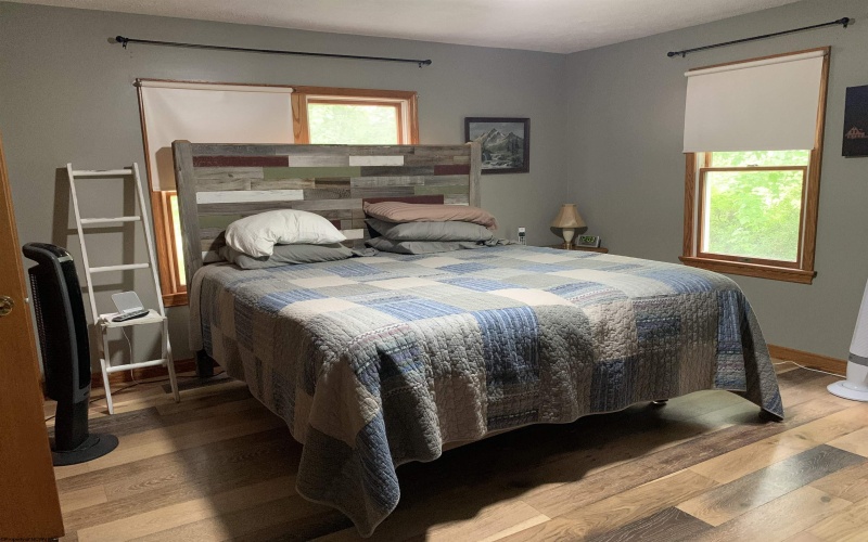382 Knoll View Road, Mount Clare, West Virginia 26408, 3 Bedrooms Bedrooms, 7 Rooms Rooms,2 BathroomsBathrooms,Single Family Detached,For Sale,Knoll View,10159502