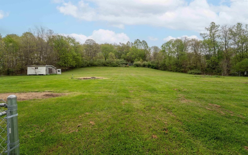 3693 Grafton Road, Morgantown, West Virginia 26508, 3 Bedrooms Bedrooms, 8 Rooms Rooms,2 BathroomsBathrooms,Single Family Detached,For Sale,Grafton,10159500
