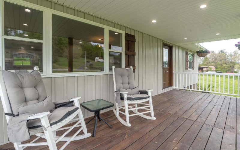 3693 Grafton Road, Morgantown, West Virginia 26508, 3 Bedrooms Bedrooms, 8 Rooms Rooms,2 BathroomsBathrooms,Single Family Detached,For Sale,Grafton,10159500