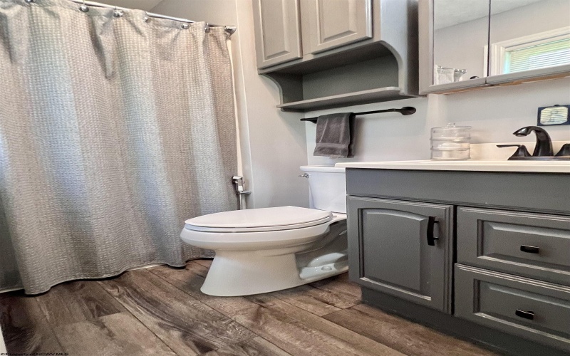 1 Lucille Lane, Morgantown, West Virginia 26501, 3 Bedrooms Bedrooms, 8 Rooms Rooms,2 BathroomsBathrooms,Single Family Detached,For Sale,Lucille,10159514