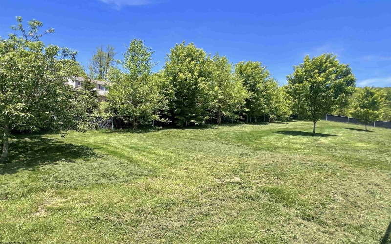 1 Lucille Lane, Morgantown, West Virginia 26501, 3 Bedrooms Bedrooms, 8 Rooms Rooms,2 BathroomsBathrooms,Single Family Detached,For Sale,Lucille,10159514