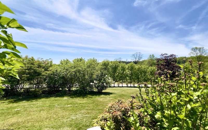 1 Lucille Lane, Morgantown, West Virginia 26501, 3 Bedrooms Bedrooms, 8 Rooms Rooms,2 BathroomsBathrooms,Single Family Detached,For Sale,Lucille,10159514
