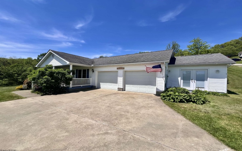 1 Lucille Lane, Morgantown, West Virginia 26501, 3 Bedrooms Bedrooms, 8 Rooms Rooms,2 BathroomsBathrooms,Single Family Detached,For Sale,Lucille,10159514