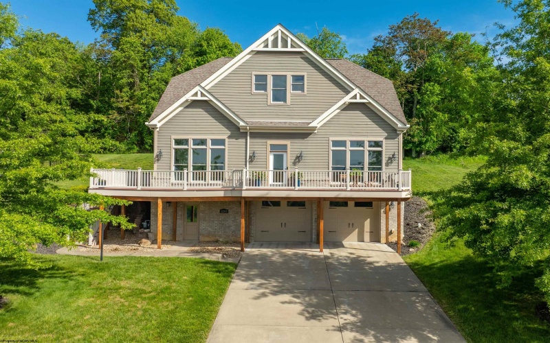 1205 Paradise Point Court, Morgantown, West Virginia 26508, 3 Bedrooms Bedrooms, 7 Rooms Rooms,3 BathroomsBathrooms,Single Family Detached,For Sale,Paradise Point,10159529