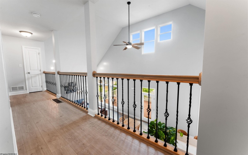 1205 Paradise Point Court, Morgantown, West Virginia 26508, 3 Bedrooms Bedrooms, 7 Rooms Rooms,3 BathroomsBathrooms,Single Family Detached,For Sale,Paradise Point,10159529