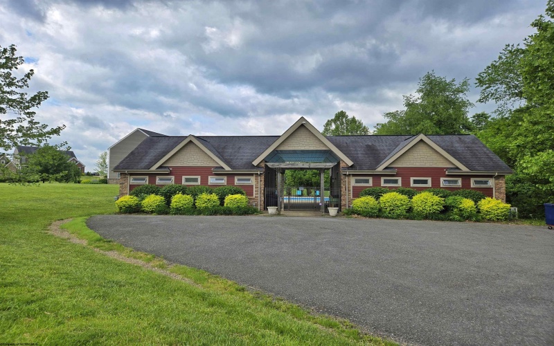 1205 Paradise Point Court, Morgantown, West Virginia 26508, 3 Bedrooms Bedrooms, 7 Rooms Rooms,3 BathroomsBathrooms,Single Family Detached,For Sale,Paradise Point,10159529