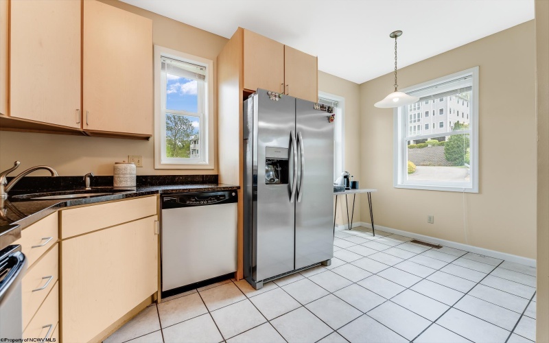 120 Fountain View Drive, Morgantown, West Virginia 26505, 2 Bedrooms Bedrooms, 5 Rooms Rooms,2 BathroomsBathrooms,Single Family Attached,For Sale,Fountain View,10159523