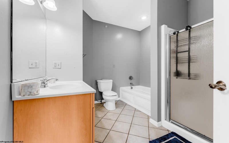 120 Fountain View Drive, Morgantown, West Virginia 26505, 2 Bedrooms Bedrooms, 5 Rooms Rooms,2 BathroomsBathrooms,Single Family Attached,For Sale,Fountain View,10159523