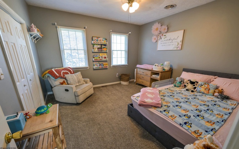 7012 Scenic View Drive, Fairmont, West Virginia 26554, 4 Bedrooms Bedrooms, 10 Rooms Rooms,2 BathroomsBathrooms,Single Family Detached,For Sale,Scenic View,10159527