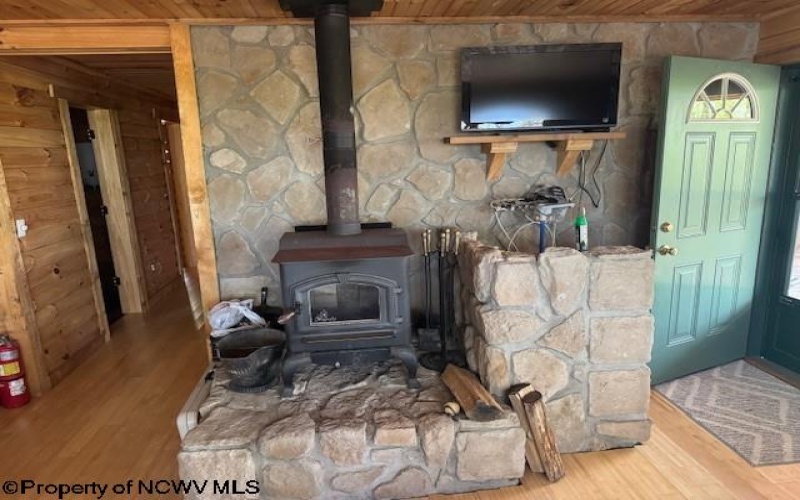 633 Mill Creek, Philippi, West Virginia 26416, ,Lots/land,For Sale,Mill,10159520