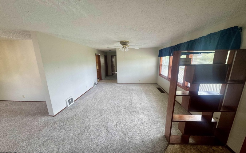 213 Albright Road, Kingwood, West Virginia 26537, 2 Bedrooms Bedrooms, 6 Rooms Rooms,1 BathroomBathrooms,Single Family Detached,For Sale,Albright,10159526