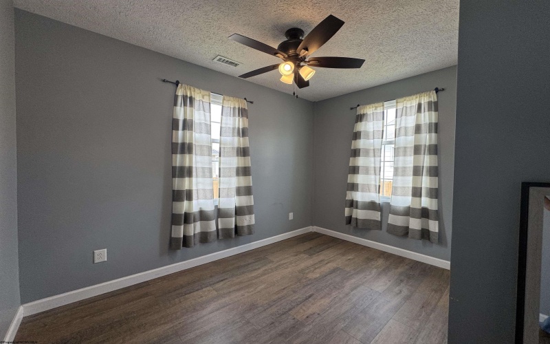 8356 3RD Street, Stonewood, West Virginia 26301-8022, 2 Bedrooms Bedrooms, 4 Rooms Rooms,1 BathroomBathrooms,Single Family Detached,For Sale,3RD,10159524