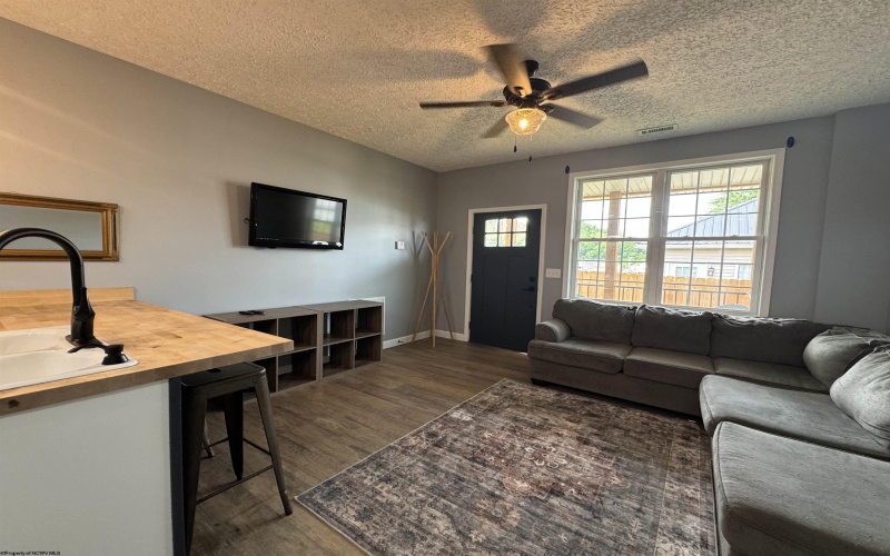 8356 3RD Street, Stonewood, West Virginia 26301-8022, 2 Bedrooms Bedrooms, 4 Rooms Rooms,1 BathroomBathrooms,Single Family Detached,For Sale,3RD,10159524
