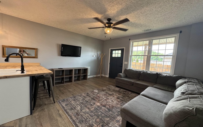 8356 3RD Street, Stonewood, West Virginia 26301-8022, 2 Bedrooms Bedrooms, 4 Rooms Rooms,1 BathroomBathrooms,Single Family Detached,For Sale,3RD,10159524
