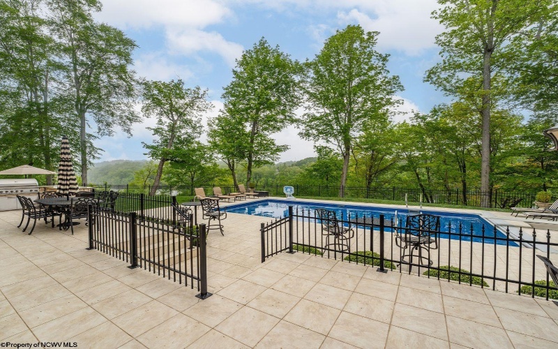 3906 Westlake Drive, Morgantown, West Virginia 26508, 6 Bedrooms Bedrooms, 20 Rooms Rooms,6 BathroomsBathrooms,Single Family Detached,For Sale,Westlake,10159519