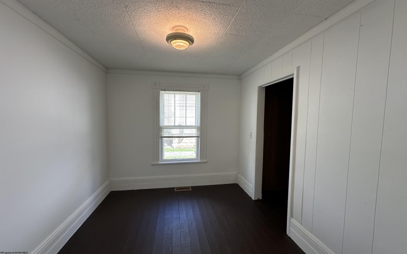 208 Jefferson Street, Mannington, West Virginia 26582, 2 Bedrooms Bedrooms, 5 Rooms Rooms,1 BathroomBathrooms,Single Family Detached,For Sale,Jefferson,10159521