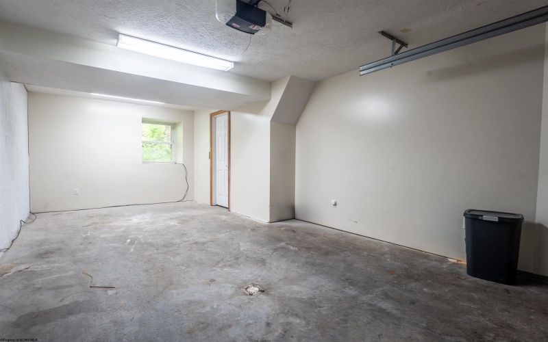 3 Bakers Pointe, Morgantown, West Virginia 26505, 2 Bedrooms Bedrooms, 4 Rooms Rooms,1 BathroomBathrooms,Single Family Attached,For Sale,Bakers,10159532