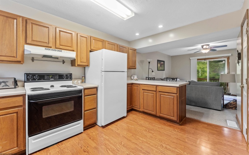 3 Bakers Pointe, Morgantown, West Virginia 26505, 2 Bedrooms Bedrooms, 4 Rooms Rooms,1 BathroomBathrooms,Single Family Attached,For Sale,Bakers,10159532