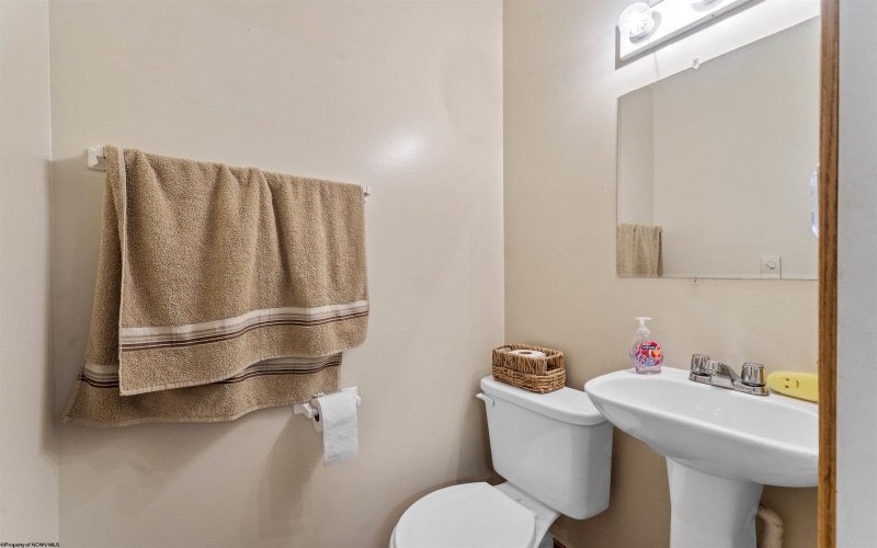 3 Bakers Pointe, Morgantown, West Virginia 26505, 2 Bedrooms Bedrooms, 4 Rooms Rooms,1 BathroomBathrooms,Single Family Attached,For Sale,Bakers,10159532
