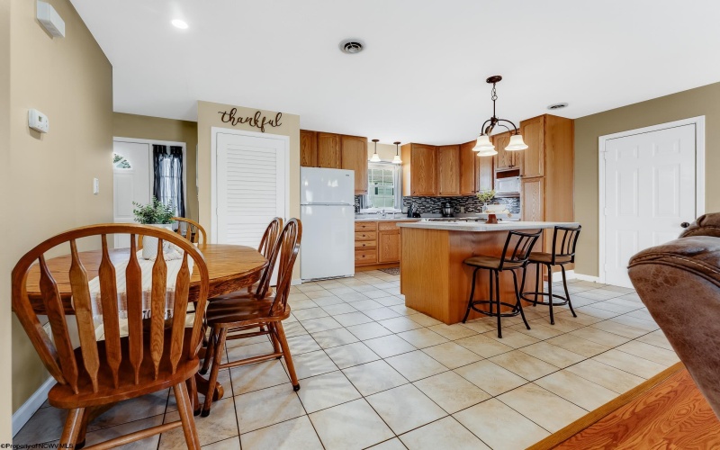 4032 Pinehurst Drive, Morgantown, West Virginia 26505, 2 Bedrooms Bedrooms, 4 Rooms Rooms,2 BathroomsBathrooms,Single Family Attached,For Sale,Pinehurst,10159539
