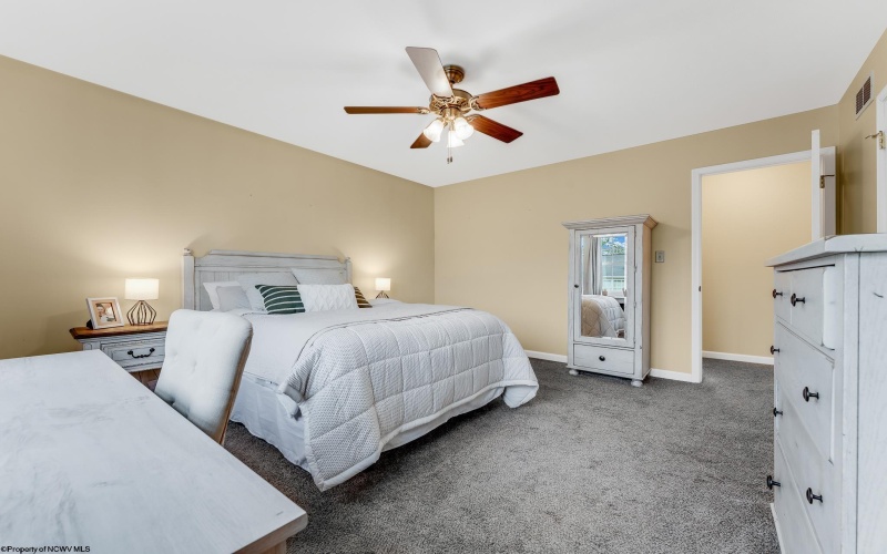 4032 Pinehurst Drive, Morgantown, West Virginia 26505, 2 Bedrooms Bedrooms, 4 Rooms Rooms,2 BathroomsBathrooms,Single Family Attached,For Sale,Pinehurst,10159539