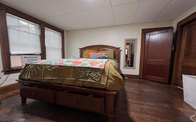 374 Forest Avenue, Morgantown, West Virginia 26505, ,Multi-unit/income,For Sale,Forest,10159548