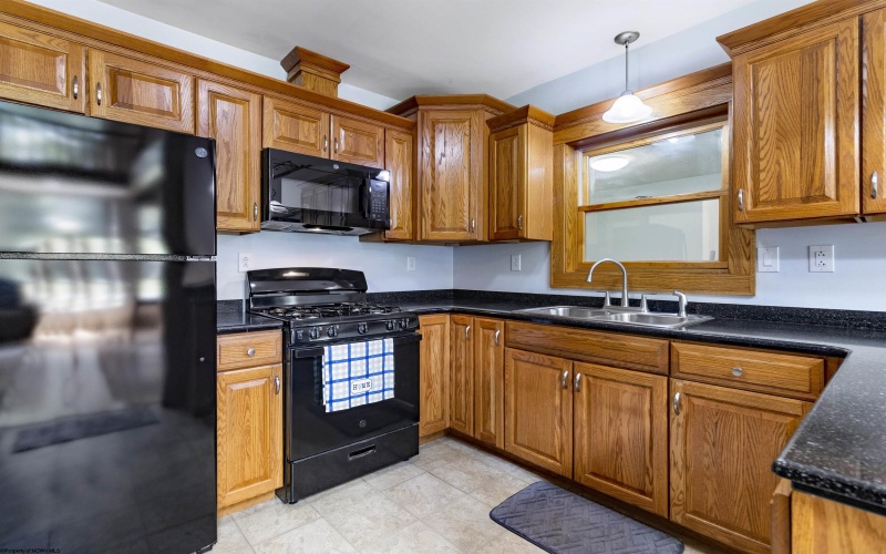 66 Kennedy Store Road, Morgantown, West Virginia 26508, 2 Bedrooms Bedrooms, 5 Rooms Rooms,2 BathroomsBathrooms,Single Family Detached,For Sale,Kennedy Store,10159550